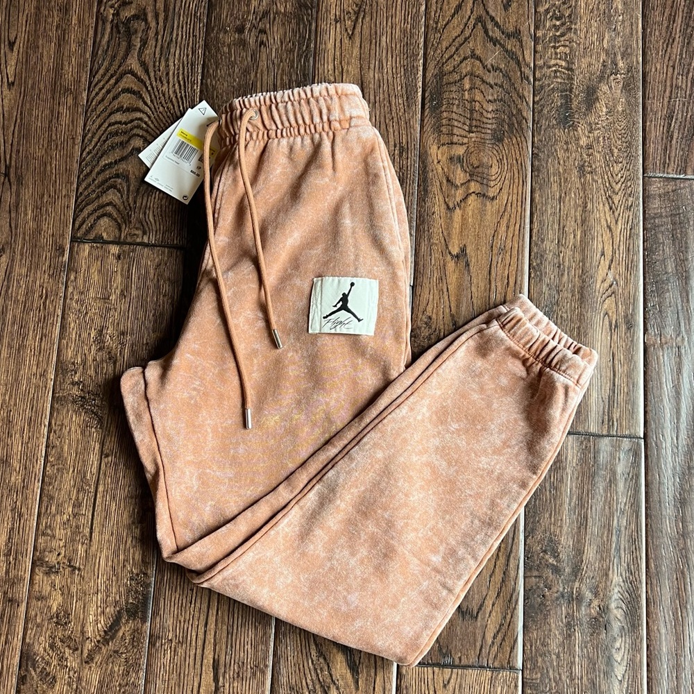 NWT Men’s Jordan joggers